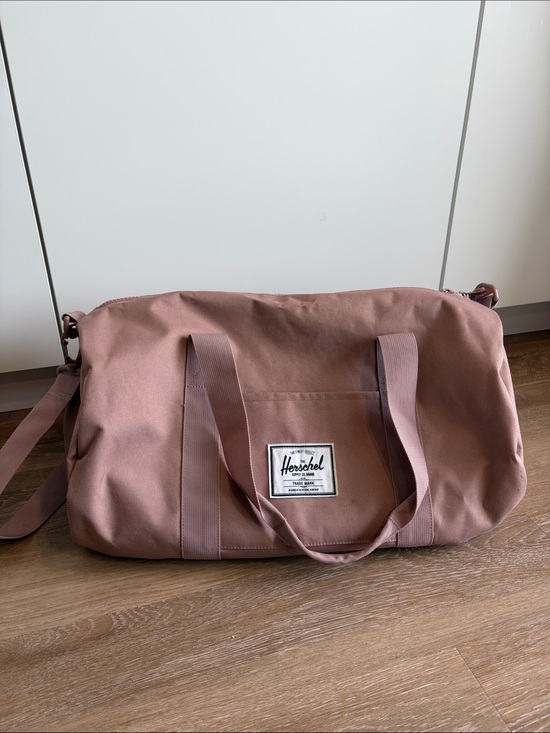 Herschel Supply Company Handbags - Herschel Supply Company Bag in Dusty Rose
